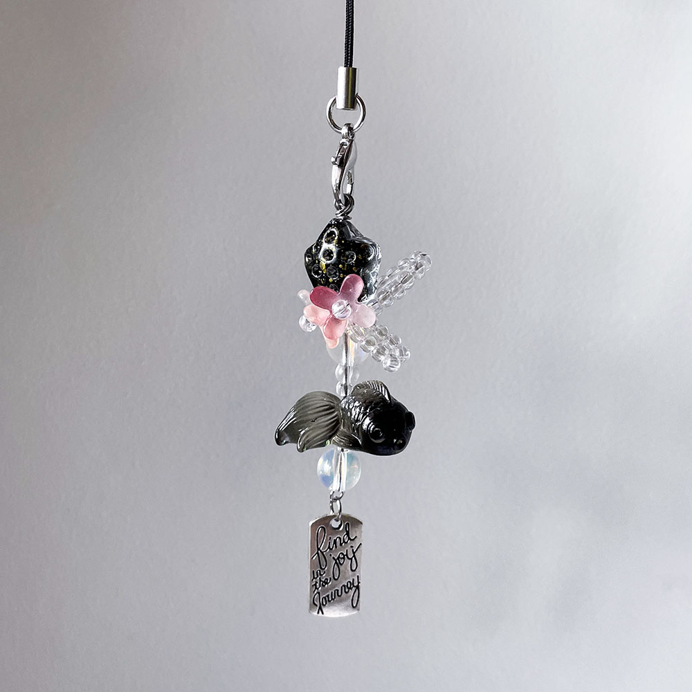 Black Goldfish Phone Charm Cha - Fashion Backpack Women บทวิจารณ์และราคา